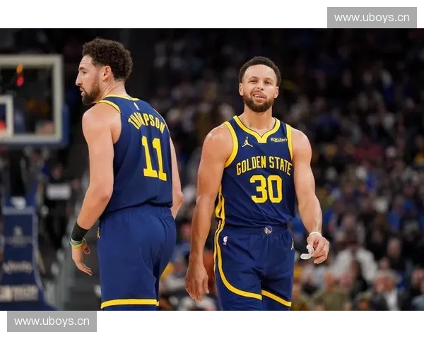 JRS直播NBA赛事全程高清呈现 球迷必看精彩时刻回顾与分析 JRS直播NBA赛事全程高清呈现 球迷必看精彩时刻回顾与分析